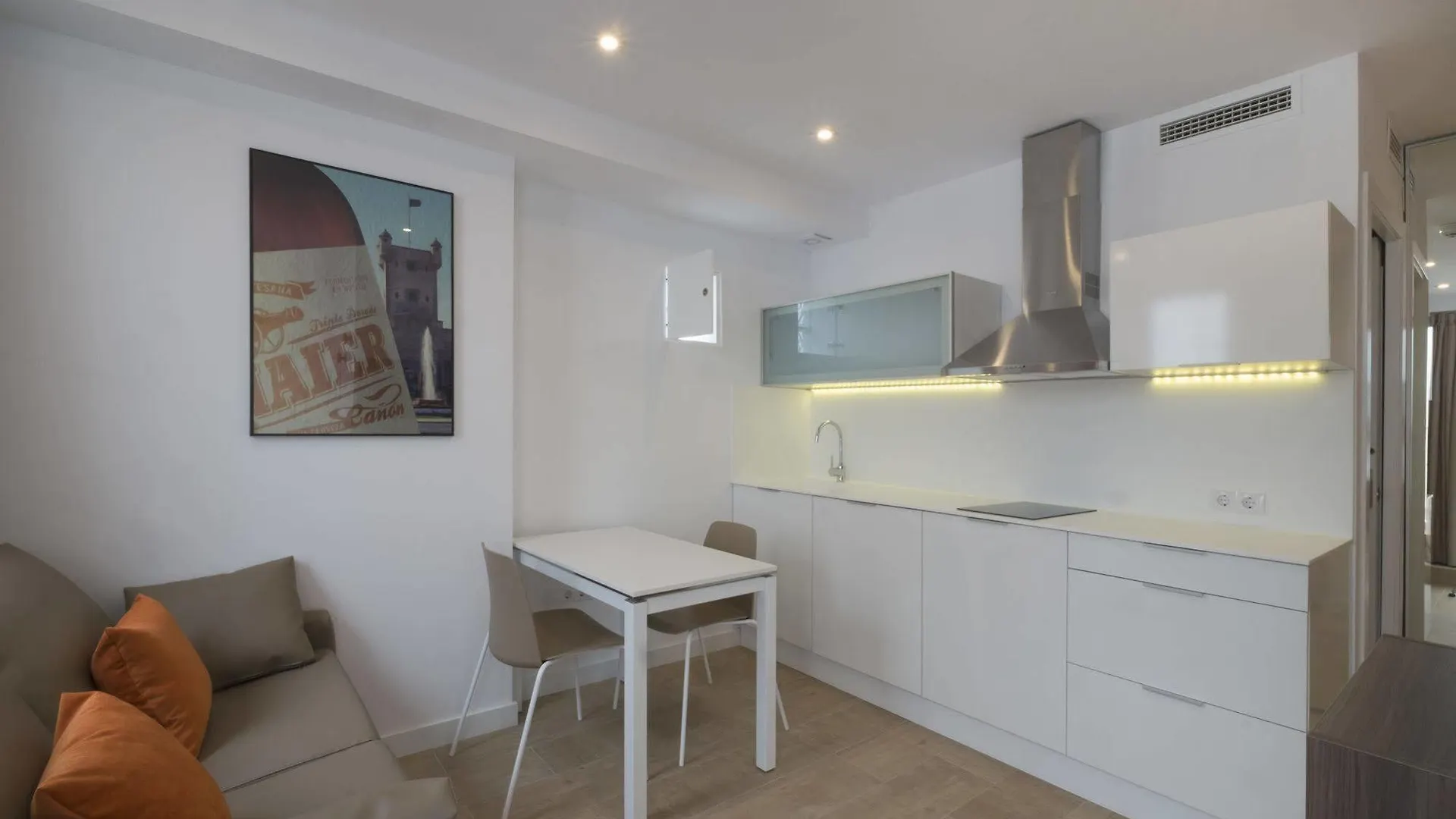 Hotel Apartamentos Maier Cadiz Spain