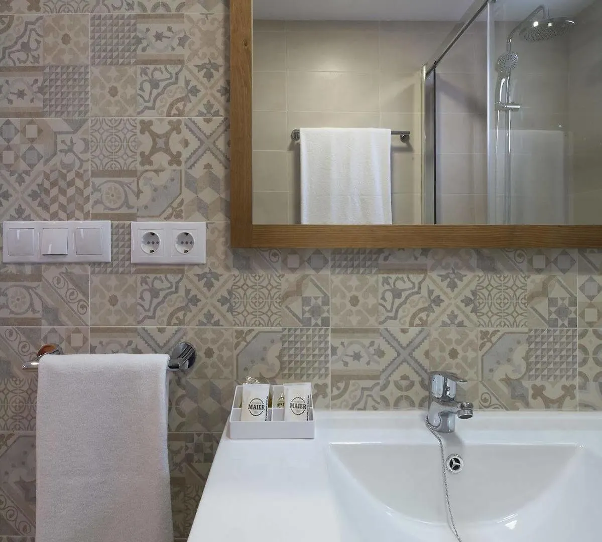 Apartamentos Maier Cadiz 0*,  Spain